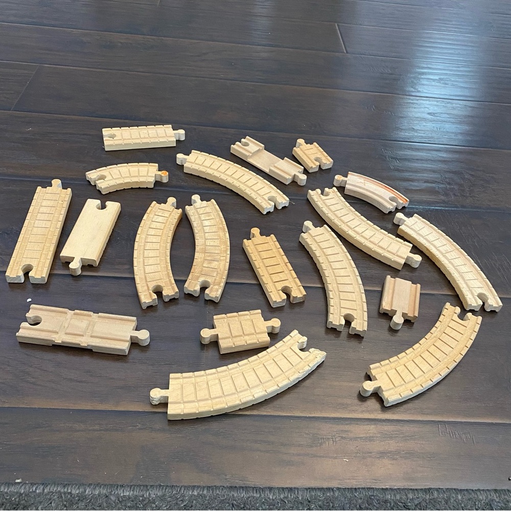 Thomas and friends wooden railway tracks 20 pieces